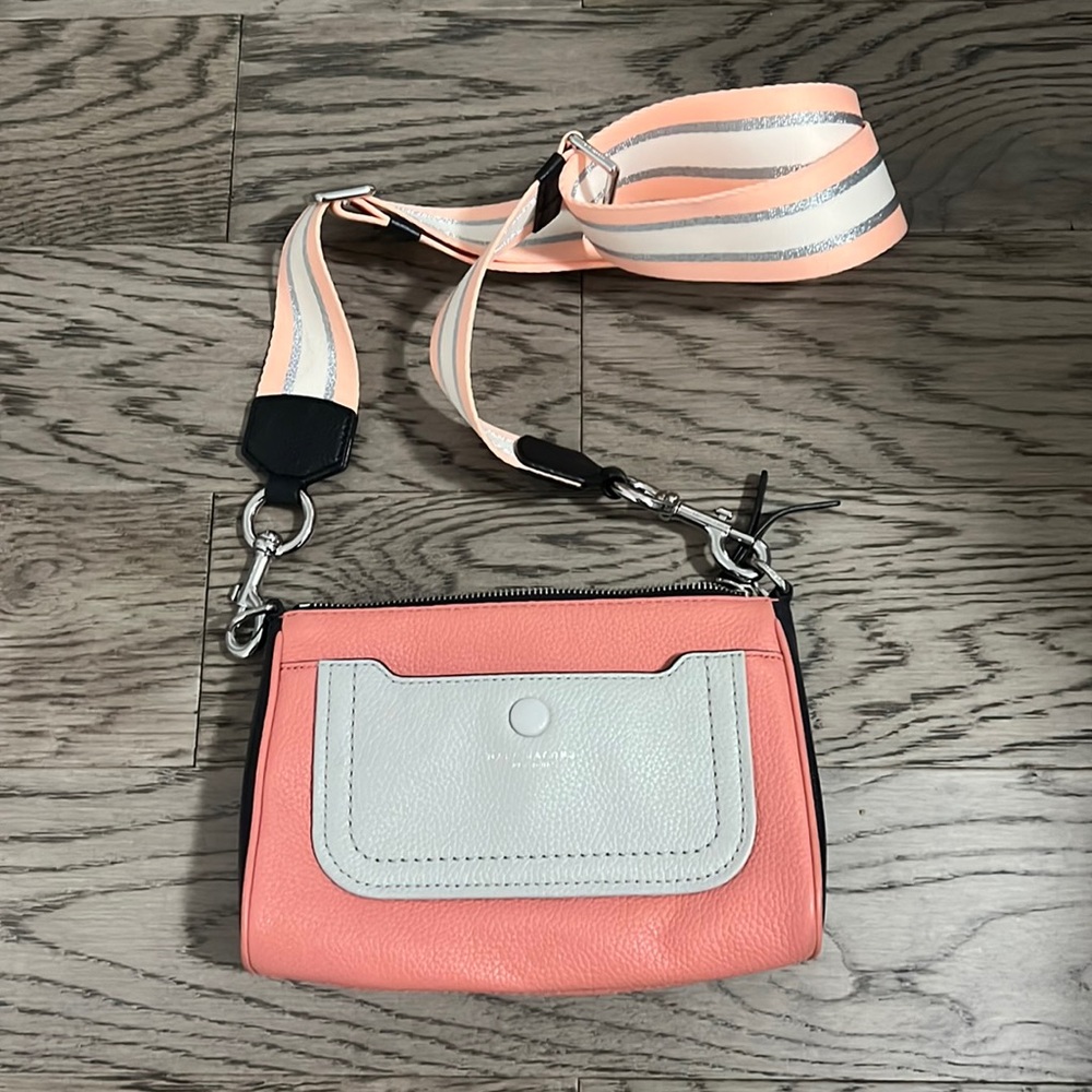 Marc Jacobs Cross Body Bag